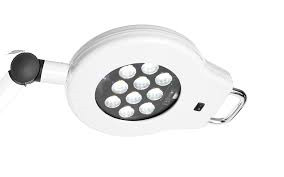 BPR Swiss mobiele verlichting Door het technisch geavanceerde thermo-managementsysteem van BPR Swiss werkt de elegante SUN-LED zonder storende of onhygiënische ventilatiesleuven.