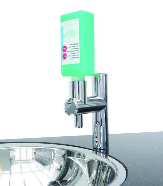 Dispenser Hygienische dispenser met een sensor technologie voor desinfectie middel, zeep of handlotion. De hygienedispenser van infratronic is verkrijgbaar in wit plastic of roest vrij staal. In deze universele dispenser passen bijna alle flessen (tot 1000ml)van verschillende merken vloestoffen door middel van de adaptor set. De dispenser is onderhoudsvrij en werkt op batterij of net stroom. De doseringshoeveelheid is eenvoudig in te stellen.