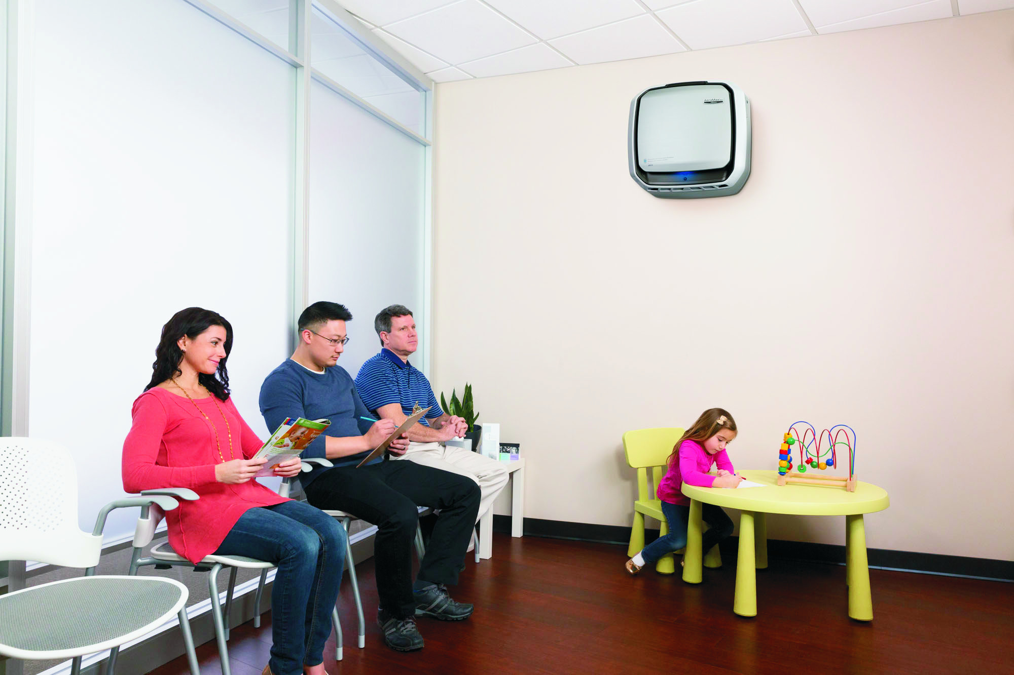 Fellowes AeraMax Professional AeraMax Professional luchtreinigers zijn ontworpen om de binnenlucht in alle soorten ruimtes te reinigen. De gepatenteerde EnviroSmart-technologie past zich automatisch aan de omgeving aan voor een optimale efficiëntie.